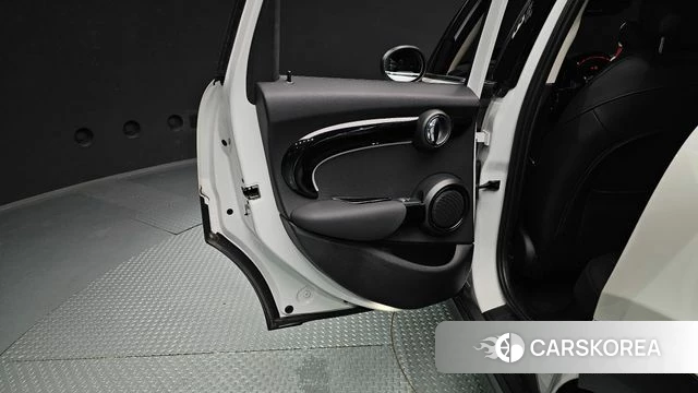 Mini Cooper id 4414110 из Кореи 17