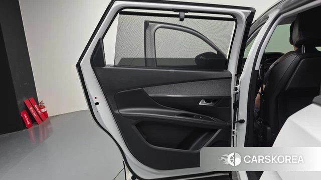 Peugeot 5008 second generation id 4203942 из Кореи 17