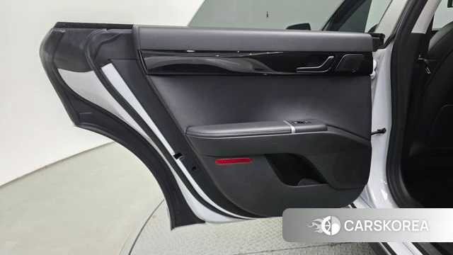 Hyundai Grandeur (GN7) id 4935552 из Кореи 17