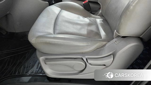 Hyundai The New Grand Starex id 4906961 из Кореи 17