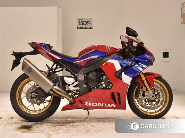 Проданный Honda CBR1000RR-R FIREBLADE SP 2023 из Японии