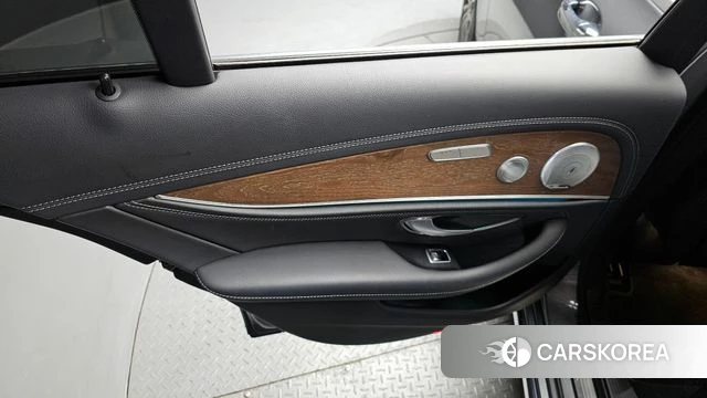 Mercedes-Benz E-Class W213 id 4384185 из Кореи 17