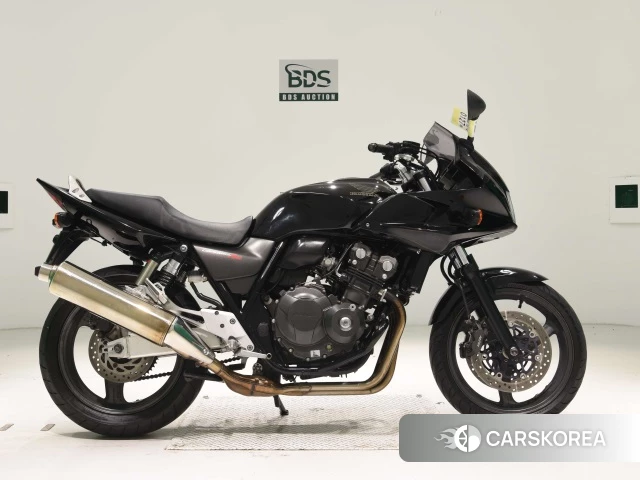 Проданный Honda CB400SF BOLDOR 2010 из Японии, фото 2