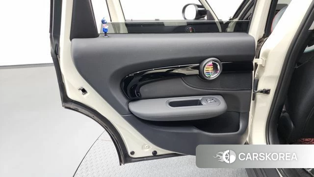 Mini Cooper Clubman id 4244770 из Кореи 17