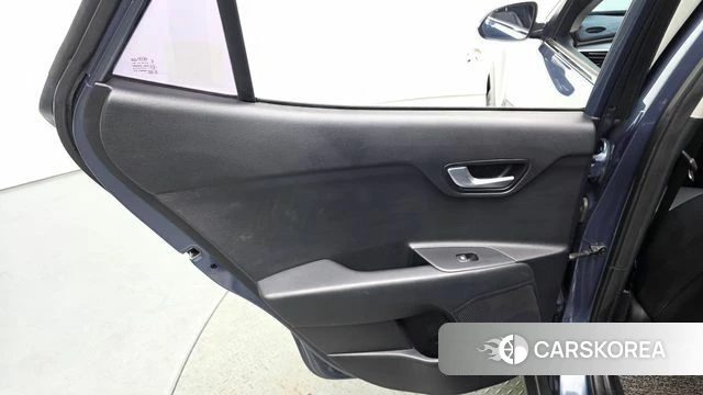 Kia Stonic id 4345789 из Кореи 17