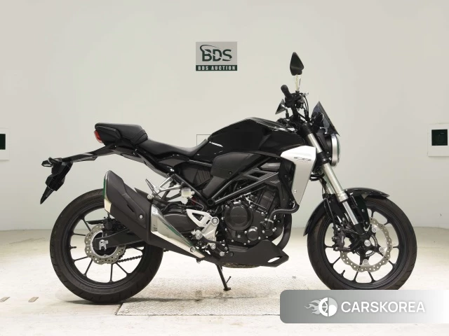 Проданный Honda CB250R 2018 из Японии, фото 2