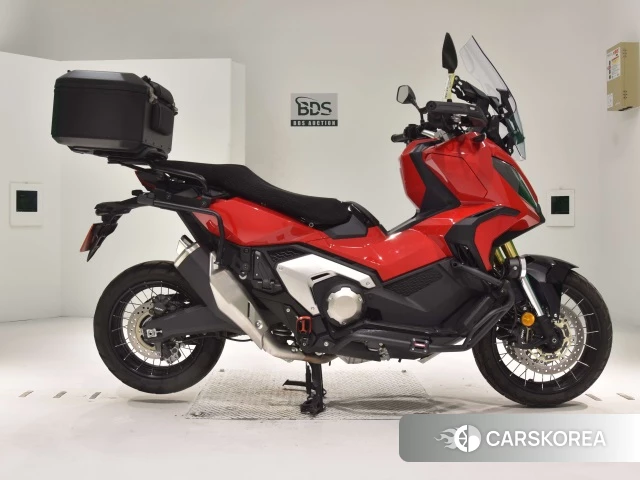 Проданный Honda X-ADV 750 2023 из Японии
