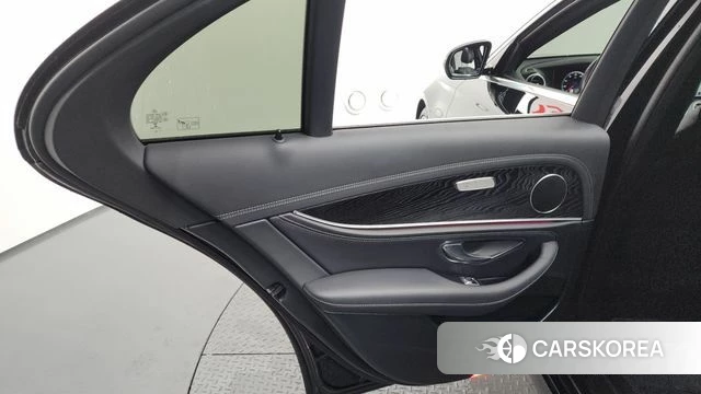 Mercedes-Benz E-Class W213 id 4609660 из Кореи 17