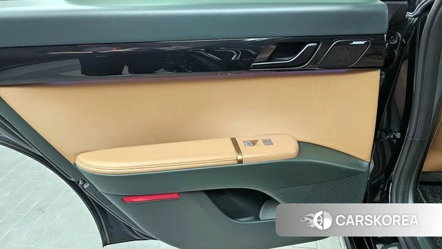 Hyundai Grandeur (GN7) id 4315997 из Кореи 17
