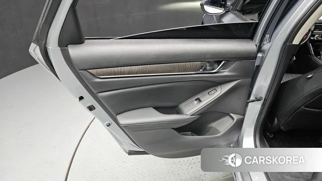 Honda Accord 10th Generation id 4202406 из Кореи 17