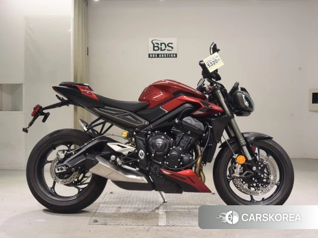 Проданный Triumph STREET TRIPLE 765 RS 2023 из Японии