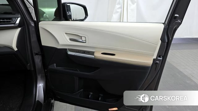 Toyota Sienna 4th Generation id 4202686 из Кореи 17