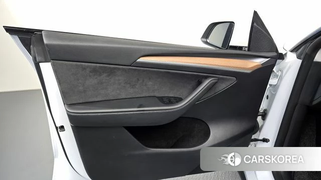 Tesla Model Y id 4579277 из Кореи 17