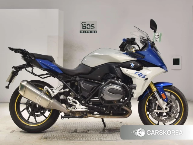 Проданный BMW R1200RS 2016 из Японии