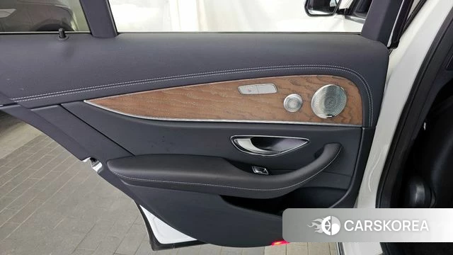 Mercedes-Benz E-Class W213 id 4309858 из Кореи 17
