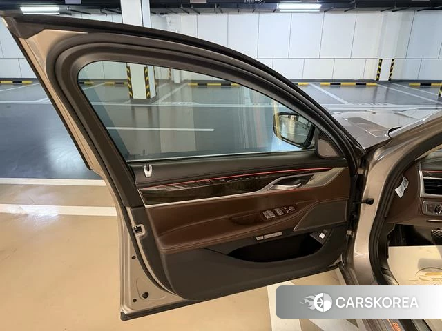 BMW 7 series id 4208956 из Китая 17