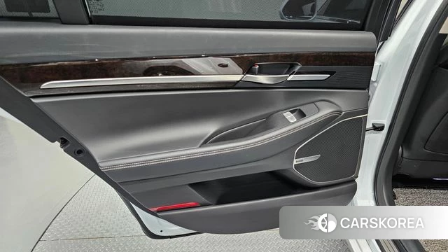 Genesis G90 id 4188236 из Кореи 17