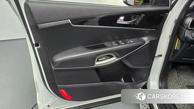 Kia The New Sorento id 4581652 из Кореи 17