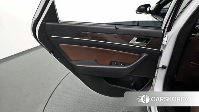 Hyundai Sonata New Rise Hybrid id 4923899 из Кореи 17