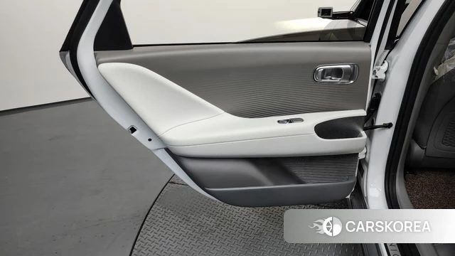 Hyundai Ionic 6 id 4631090 из Кореи 17