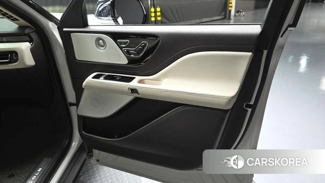 Lincoln Aviator 2nd generation id 4625726 из Кореи 17