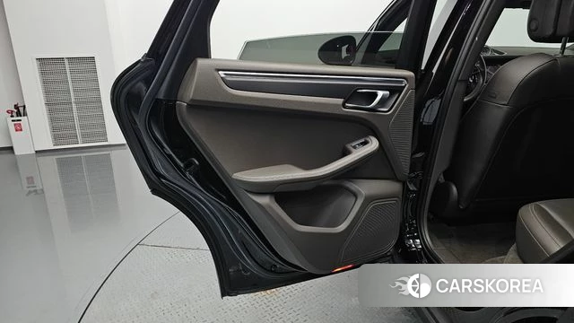Porsche Macan id 4325187 из Кореи 17