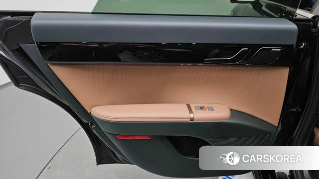 Hyundai Grandeur Hybrid (GN7) id 4200823 из Кореи 17