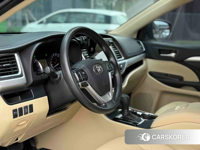 Toyota Highlander id 4221072 из Китая 17