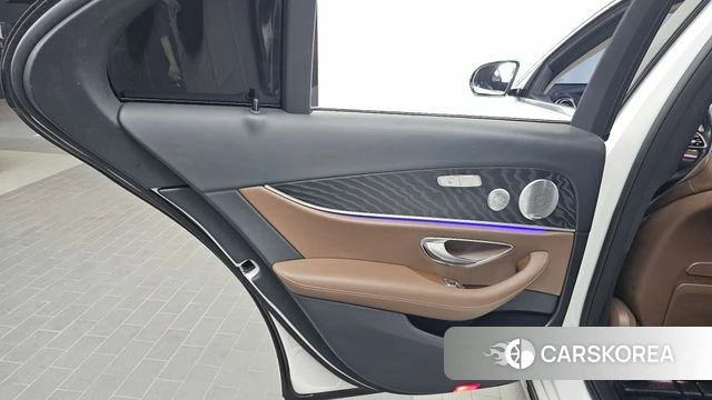 Mercedes-Benz E-Class W213 id 4447470 из Кореи 17
