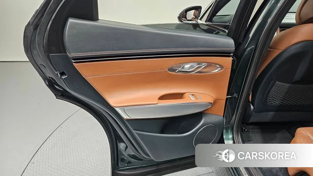 Genesis GV70 id 4395995 из Кореи 17