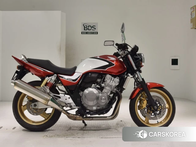 Проданный Honda CB400SF 2015 из Японии