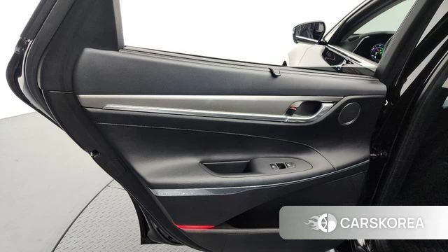 Hyundai The New Grandeur IG Hybrid id 4196286 из Кореи 17