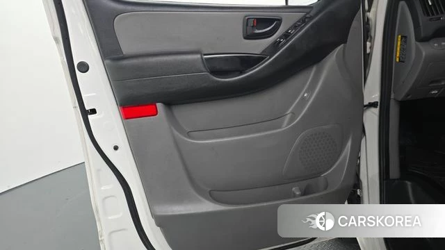 Hyundai The New Grand Starex id 4937262 из Кореи 17