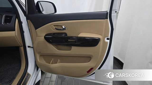 Kia The New Carnival id 4551329 из Кореи 17