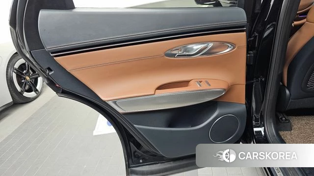 Genesis GV70 id 4623628 из Кореи 17