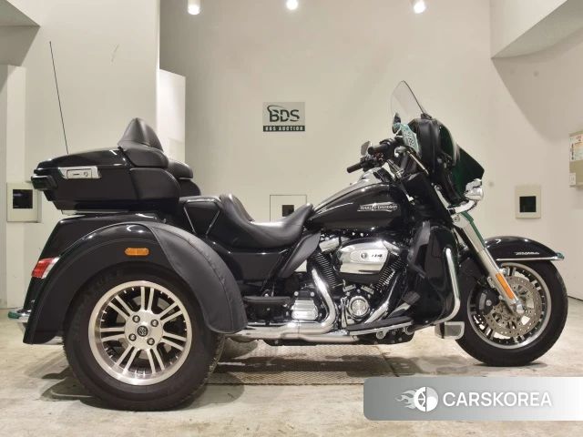 Проданный Harley-Davidson Electra Glide FLHTCUTG1870 2019 из Японии