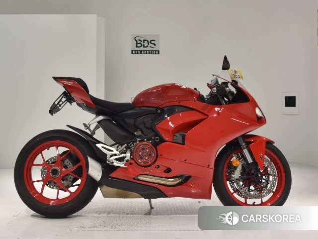 Проданный Ducati PANIGALE V2 2020 из Японии
