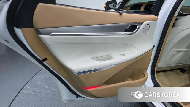 Hyundai The New Grandeur IG Hybrid id 4754921 из Кореи 17