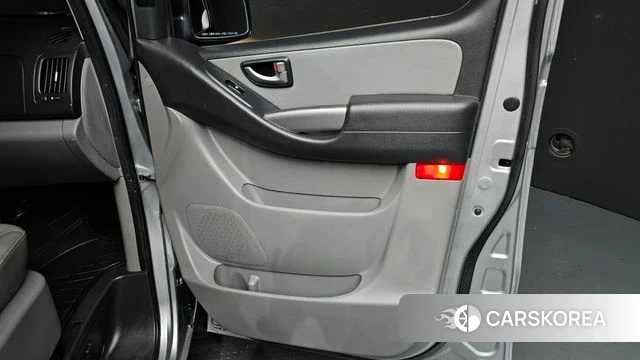 Hyundai The New Grand Starex id 4708992 из Кореи 17
