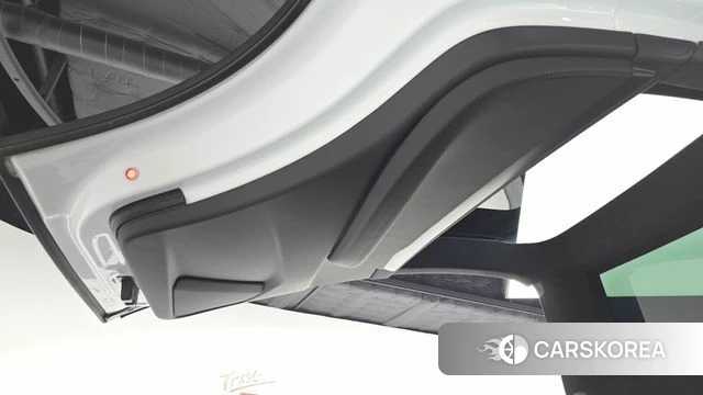 Tesla Model X id 4390372 из Кореи 17