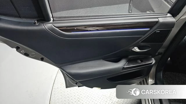 Lexus ES300h 7th generation id 4776231 из Кореи 17