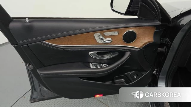Mercedes-Benz E-Class W213 id 4733056 из Кореи 17