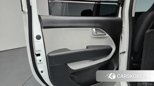 Kia The New Kia Ray EV id 4442854 из Кореи 17