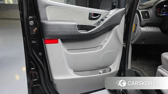 Hyundai The New Grand Starex id 4722463 из Кореи 17