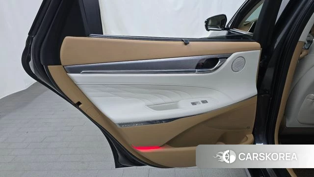 Hyundai The New Grandeur IG Hybrid id 4667295 из Кореи 17