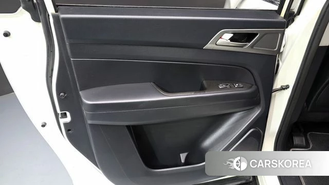 Ssangyong Rexton Sports id 4384710 из Кореи 17