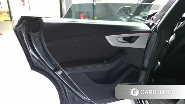 Audi Q8 (4M) id 4249301 из Кореи 17