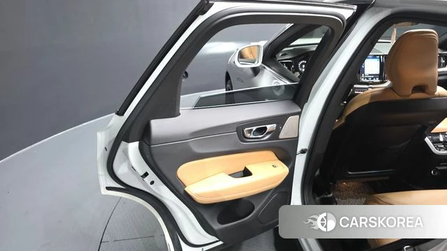 Volvo XC60 second Generation id 4581786 из Кореи 17