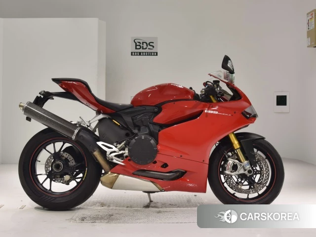 Проданный Ducati 1199 PANIGALE S 2013 из Японии