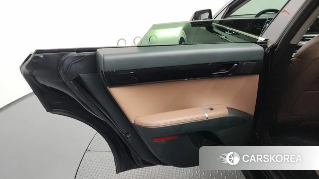 Hyundai Grandeur (GN7) id 4443612 из Кореи 17